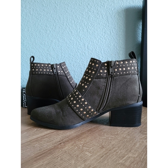 Topshop | "Buddy" Studded Ankle Booties - Olive - Picture 6 of 8